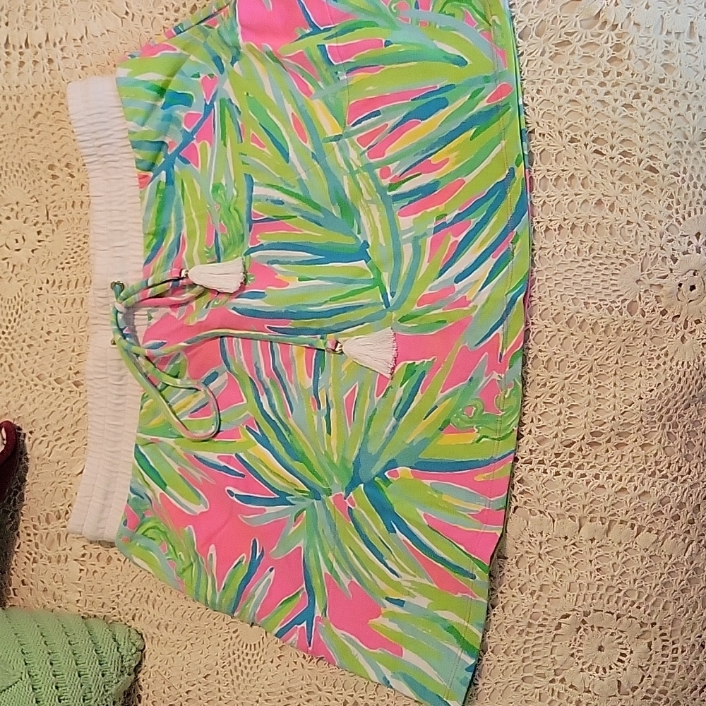 Lilly pulitzer size medium skirt